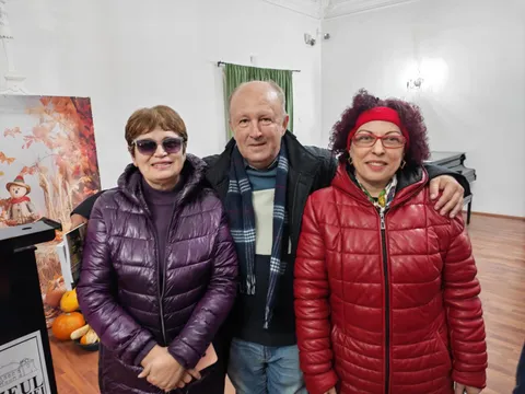 Vineri, 7 noiembrie 2025 – lansarea de carte a poetului Dumitru Tuhuţ (“Broderii de ceaţă, vitralii senine”, Editura Castrum de Thymes, Giroc – jud. Timiş, 2025) — fotografia 7
