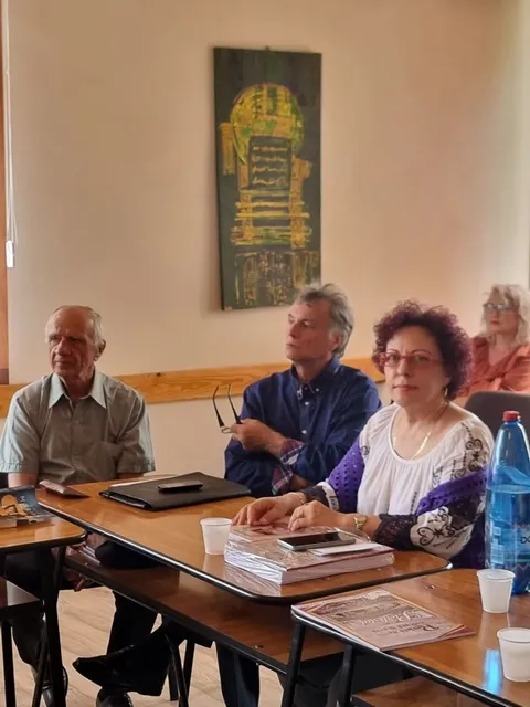 De vorbă cu scriitorii și cărțile lor — fotografia 19