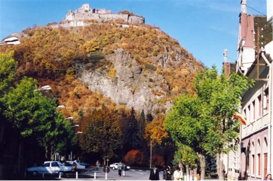 Revista de cultură Piedestal